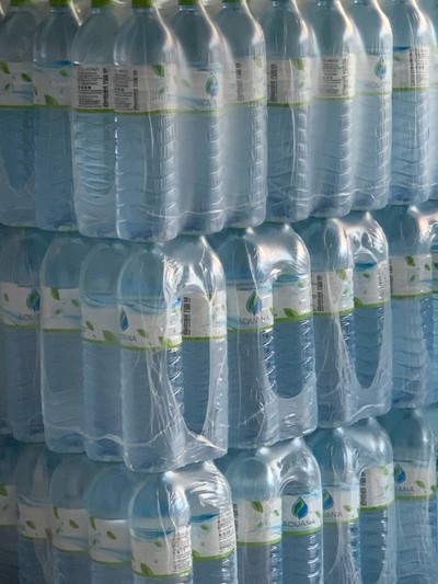 แพ็คละ 75 บาท ขนาด 1,500มล 1 แพ็คมี 6 ขวด