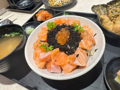 Galaxy red salmon set