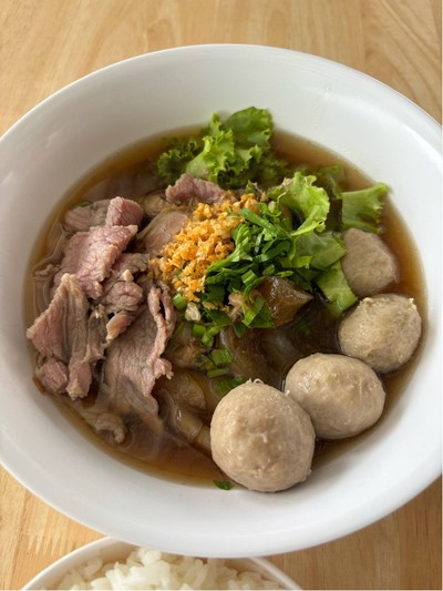 เกาเหลาชิ้นสดเปื่อยเอ็น