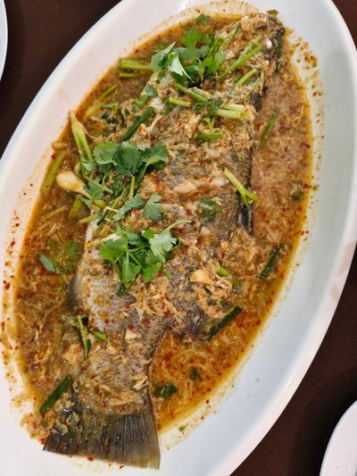 ปลากระพงนึ่งมะนาว สูตรทางร้าน