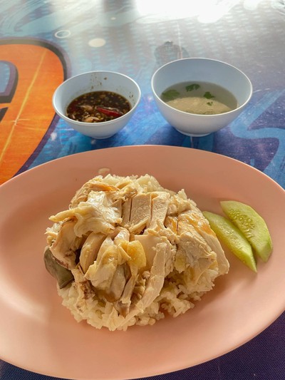 ข้าวมันไก่เนื้อหนัง