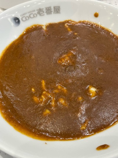 ข้าวแกงกะหรี่หมูทอดทงคัตสึชีส