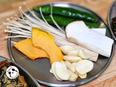 อาหาร หรือ เครื่องดื่ม