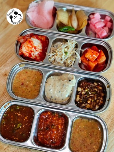 อาหาร หรือ เครื่องดื่ม