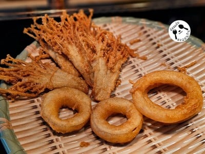 อาหาร หรือ เครื่องดื่ม