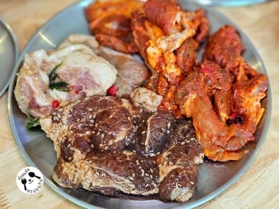 อาหาร หรือ เครื่องดื่ม