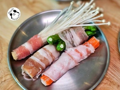 อาหาร หรือ เครื่องดื่ม