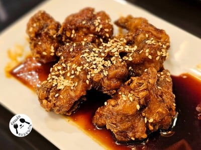 อาหาร หรือ เครื่องดื่ม