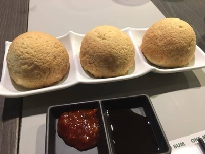 ซาลาเปาอบหมูแดง