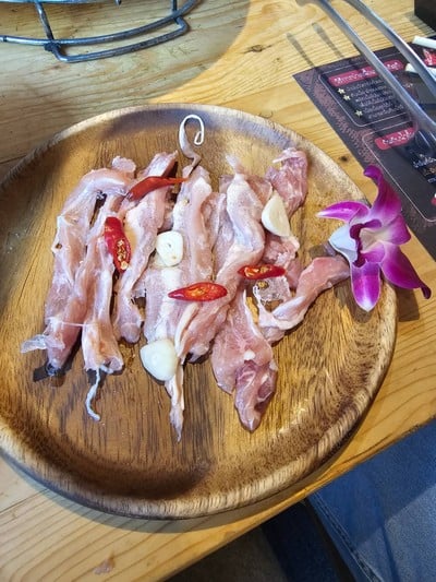 อาหาร หรือ เครื่องดื่ม