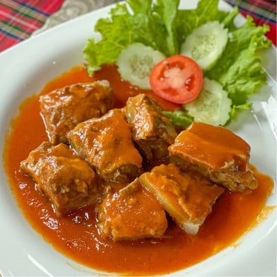 ซี่โครงหมูอบซอสมะเขือเทศ