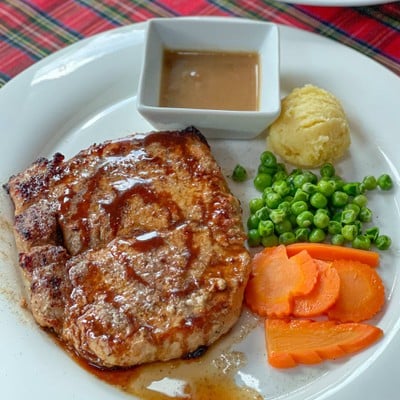 สเต็กหมูสันนอก