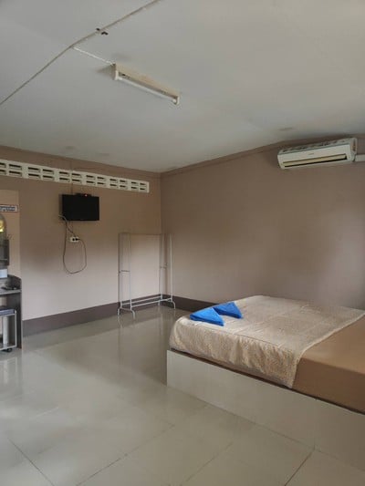 ศรีสวัสดิ์โฮเทล