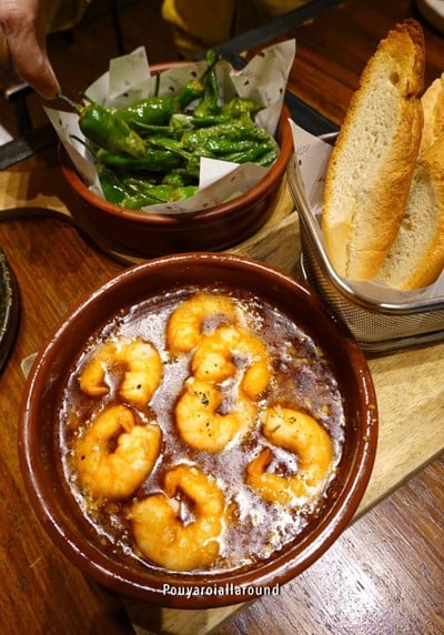 Gambas al afillo (Garlic prawn)