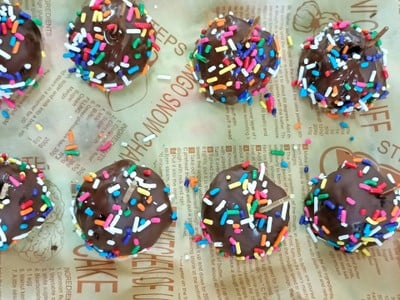 วิธีทำ Cake Balls 🍫 วิธีทำ Cake Balls 🍫