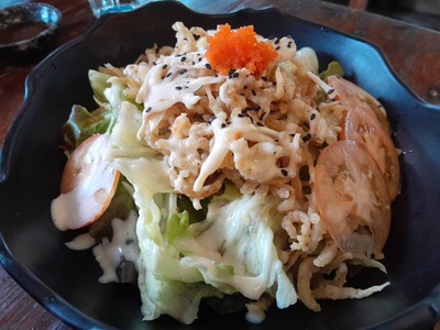 สลัดปลาเงินทอด