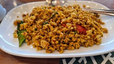 คั่วกลิ้งหมู