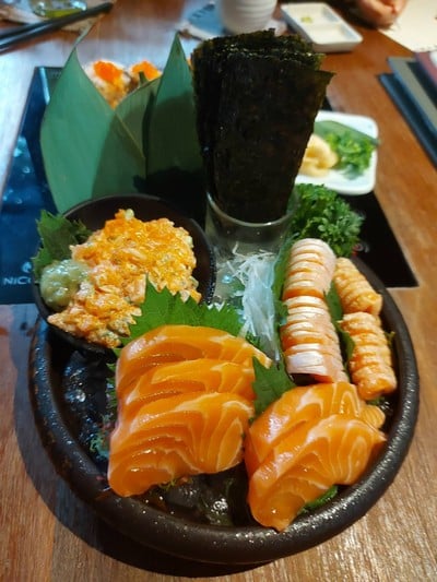 อาหาร หรือ เครื่องดื่ม