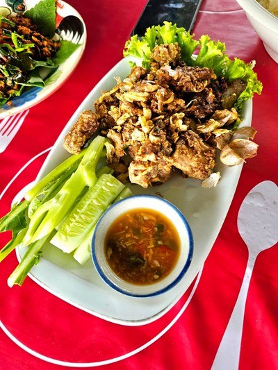 ซี่โครงลงคลอง