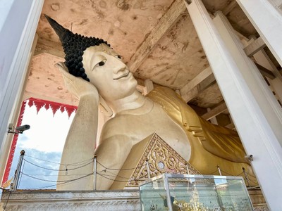 แอบให้ความรู้สึกคล้ายวัดพระตาหวานที่ย่างกุ้ง เมียนมาร์