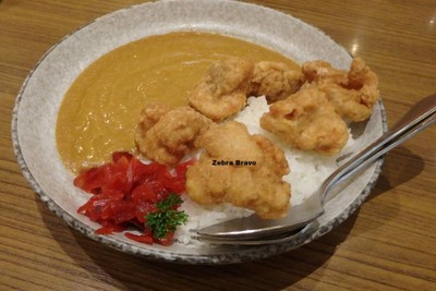 ข้าวหน้าแกงกะหรี่ไก่คาราอาเกะ