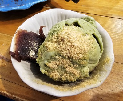 ไอศครีมชาเขียวมัทฉะถั่วแดง