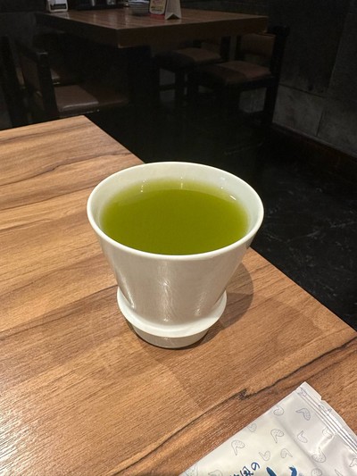 Hot green tea
