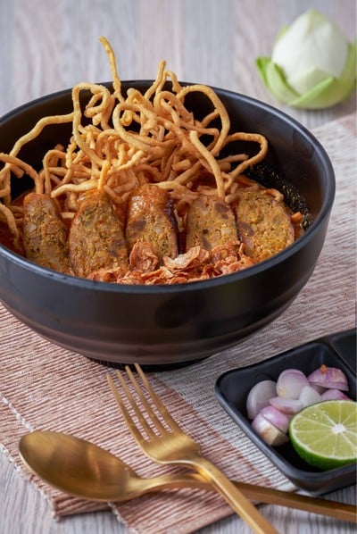 ข้าวซอยไส้อั่ว