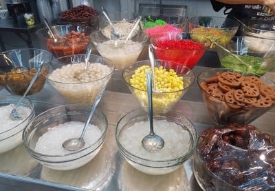 อาหาร หรือ เครื่องดื่ม