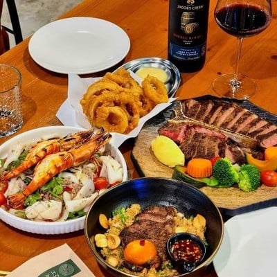 Moohao Bistro หมู่เฮา สกลนคร Moohao Bistro หมู่เฮา สกลนคร