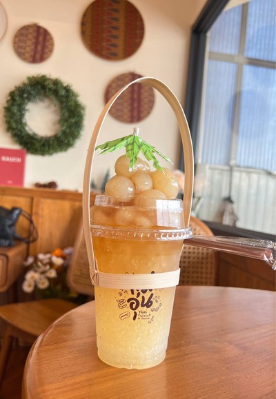 น้ำลำไยสดเกล็ดหิมะ