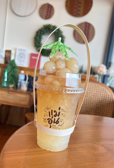 น้ำลำไยสดเกล็ดหิมะ