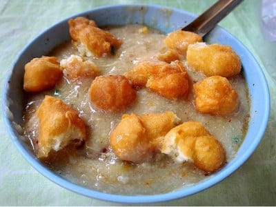 โจ๊ก ข้าวต้ม นัดพบ สีลม