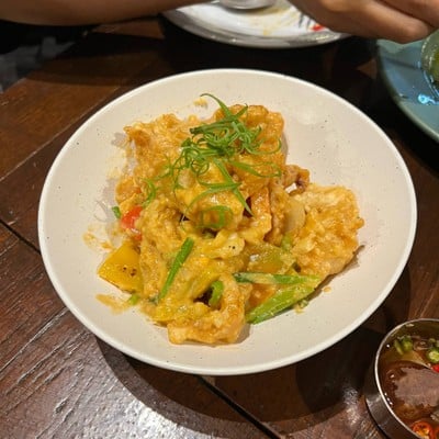 Stir Fried Squid with Salted Eggs