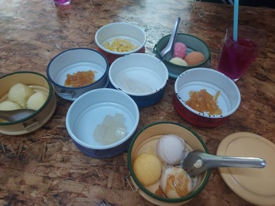 อาหาร หรือ เครื่องดื่ม