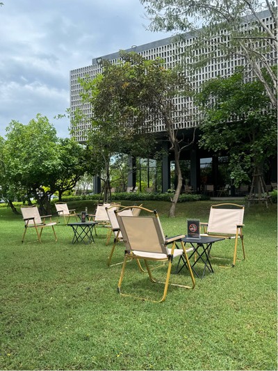 บอททอมเลส (Bottomless) พัฒนาการ (Pattanakarn road)