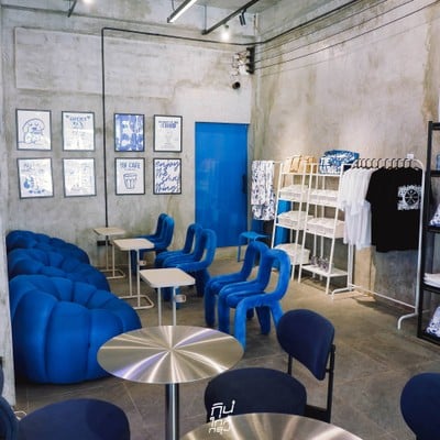 Pixie in the garden Café