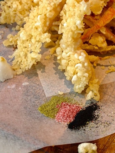 กุ้งเทมปุระและเกลือ 3 สี