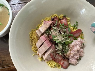 บะหมี่รวมทุกอย่าง