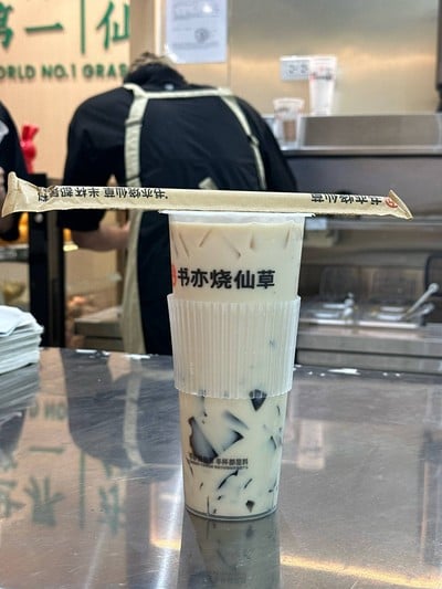 ชานมไข่มุก(เปลี่ยนไข่มุกเป็นเฉาก๊วย)