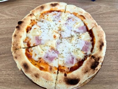 พิซซ่าฮาวาเอี้ยน