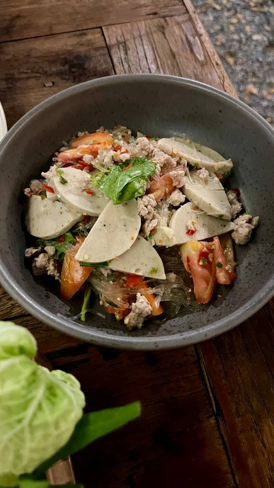 ยำหมูยอ