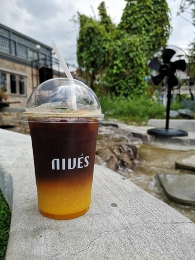 อาหาร หรือ เครื่องดื่ม