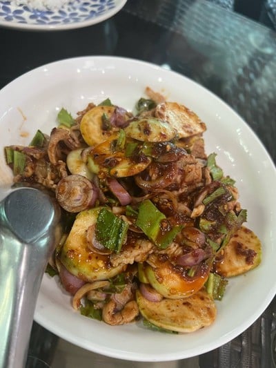 ยำมะเขืออ่อน