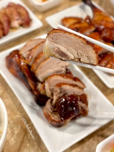 "燒鴨" - เป็ดย่าง