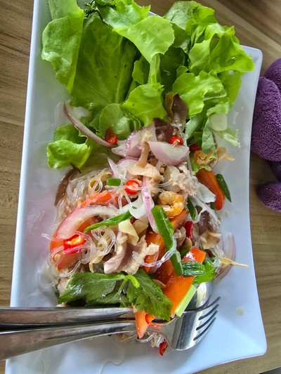 ยำวุ้นเส้นโบราณ