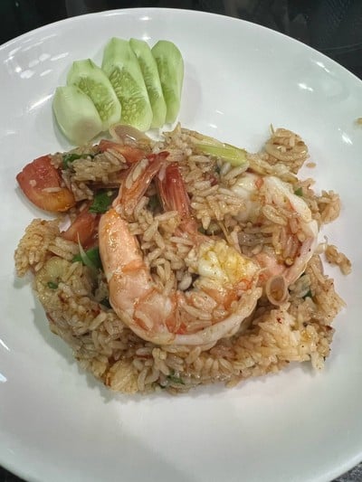 ข้าวผัดต้มยำกุ้ง