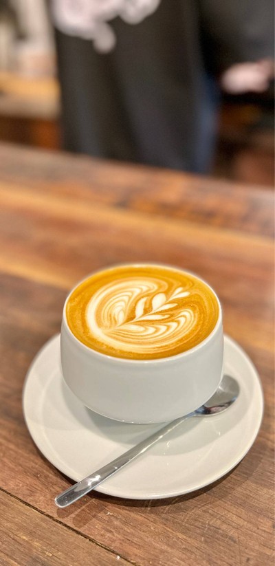 ☕️ Hot Caffe’ Latte. (Price 75 Baht.)