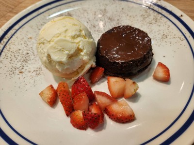 อาหาร หรือ เครื่องดื่ม