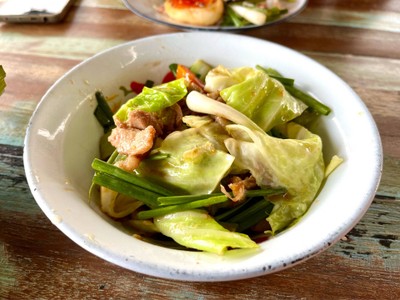 ผัดผักใส่หมู